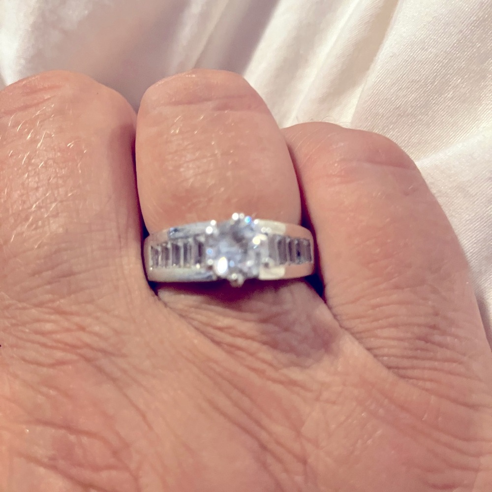 Sensational triple A quality cubic zirconia solitaire ring size 8